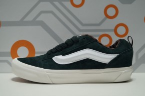 VANS KNU SKOOL