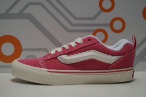 VANS KNU SKOOL