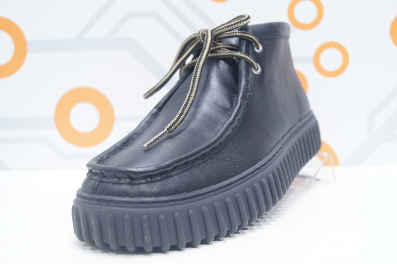 CLARKS TORHILL HI CUIR NOIR