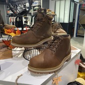 Prêts à affronter l'hiver ? ❄️

Cette saison, Timberland repousse les limites entre fonctionnalité et design pour vous offrir des modèles masculins taillés pour affronter le froid avec élégance. Fabriquées pour résister aux éléments, nos nouvelles bottes allient durabilité, confort et style intemporel.

🌲 Découvrez la collection et laissez vos #Timberland devenir vos meilleurs alliés cet hiver. Alliez confort, protection et allure avec nos nouveaux modèles !