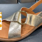 Une nouvelle marque parmi les nouveautés Stock 7, la marque #WEDO 🦀
Découvrez de nouvelles sandales en cuir ultra souple qui s'adaptera parfaitement à la morphologie de vos pieds.
Vous allez les adorer ! Profitez de l'été avec confort et élégance ! 🌸
Fabriquées au Portugal 🇵🇹